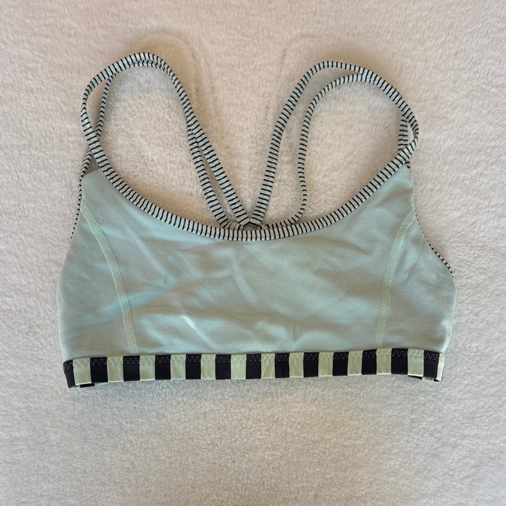 Lululemon centered energy bra 2 fresh teal size 8